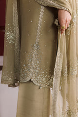 Farasha UNSTITCHED FORMALS ’26 | Golden Sand