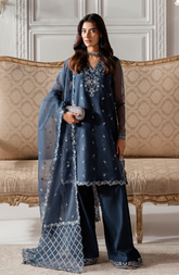 Formal | EVELYN | UNS-AUREL2025-04