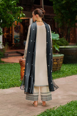 Iznik Qnline Exclusive | UE-515 | Dyed Plain Lawn