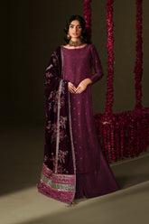 Iznik | IV-68 Embroidered Velvet | Velvet Edit11