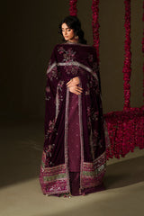 Iznik | IV-68 Embroidered Velvet | Velvet Edit11