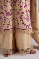 Fawn Radiance — beige elegance meets winter warmth by Cross Stitch. ✨