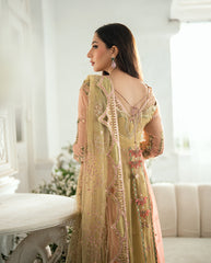 Highway Fashion exclusive – Mushq Sur Sunehri chiffon formals.