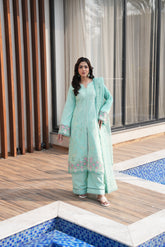 Aylin Lawn '26 | Mint Blossom