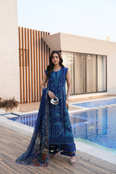 Aylin Lawn '26 | Midnight Iris