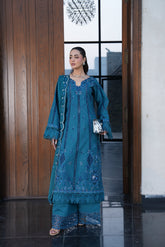 Aylin Lawn '26 | Teal Lotus