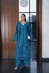 Aylin Lawn '26 | Teal Lotus