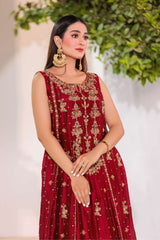 Detailed golden embroidery on Zeenat-e-Mehfil maxi dress