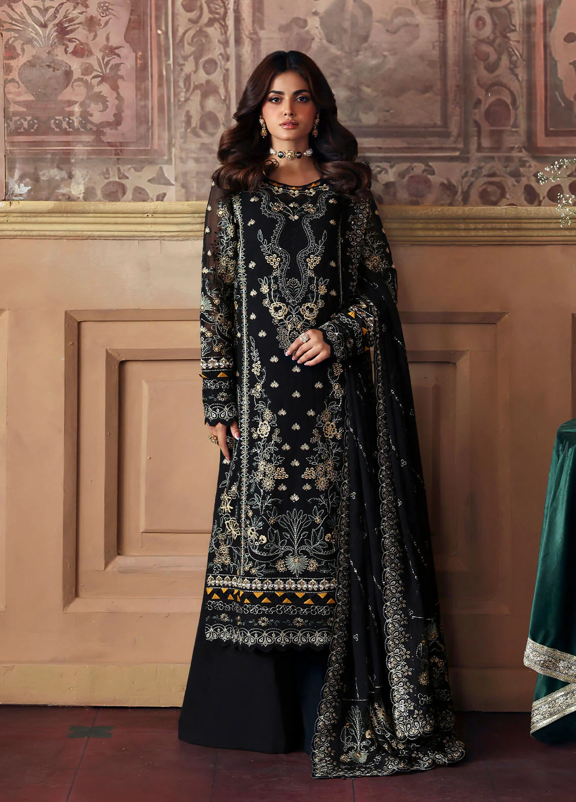 Gulaal Deenah embroidered chiffon outfit – Evayna Festive'25