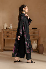 Right side embroidered lawn panel of Iznik UE-477 shirt