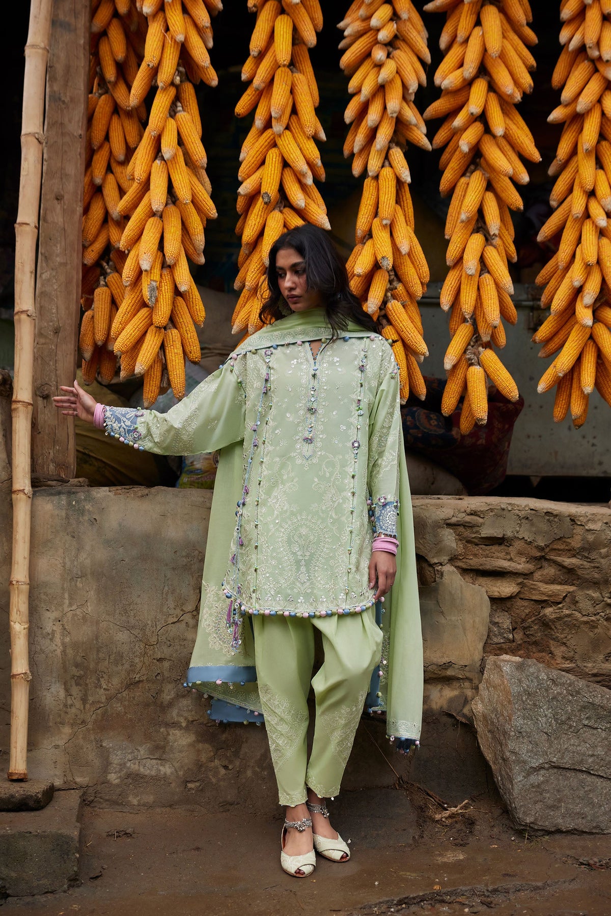 Zaha Lawn '26 | RÙYÁ 乳雅 (ZL26-02 A)