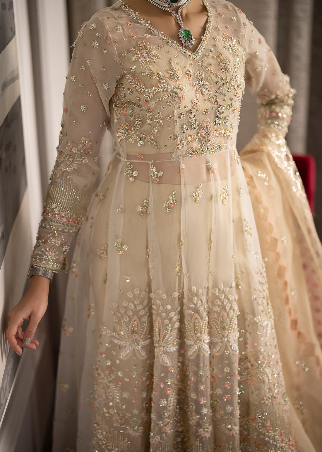 La`More Wedding Formals'24 By Sardinia Golden Whisper