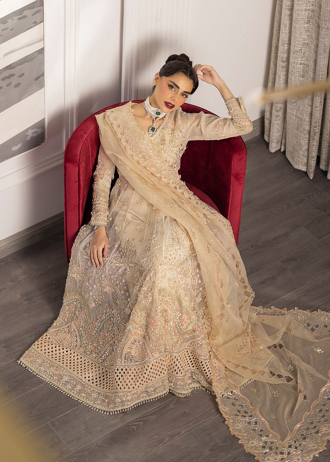 La`More Wedding Formals'24 By Sardinia Golden Whisper