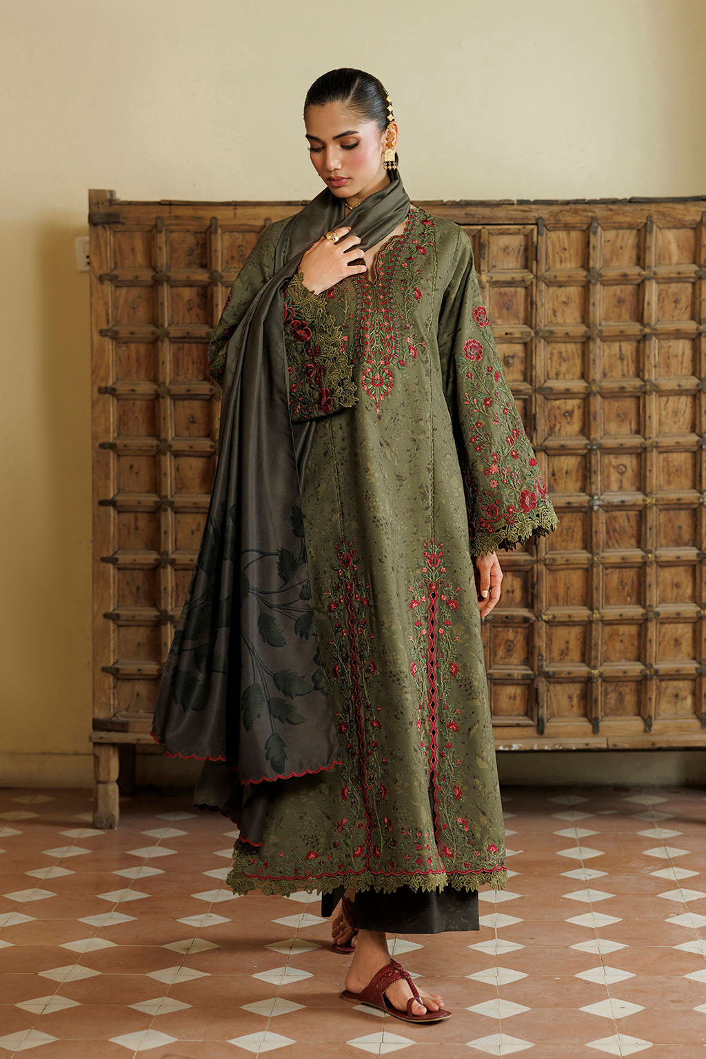 Iznik Pre Fall '26 | IPF-27 Embroidered Printed Viscose Linen