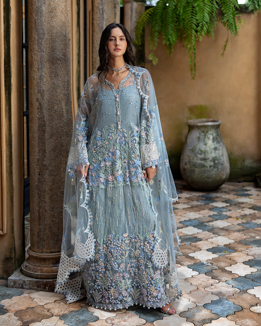La vie Haute Wedding Festive | evania