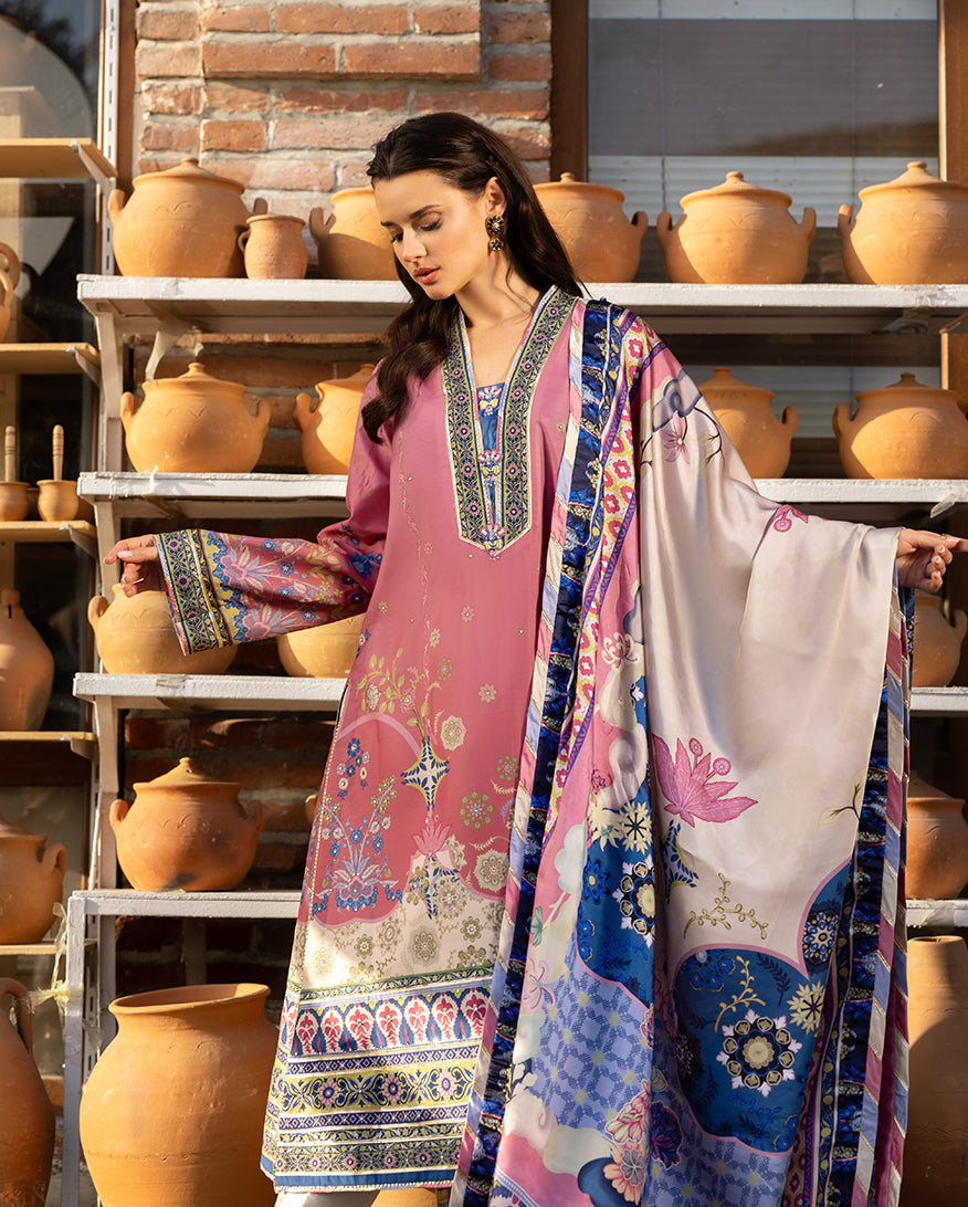 Mushq Meridian Bloom – embroidered elegance from Nirvana Echoes Serenity, available online at Highway Fashion PK