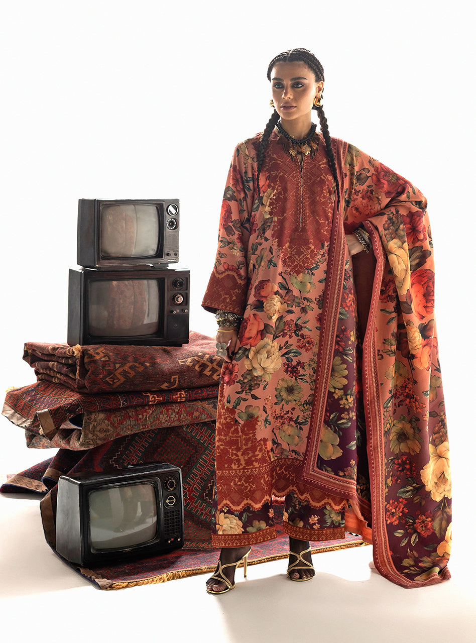 Zainab Chottani Winter Shawls | Abibi - D10