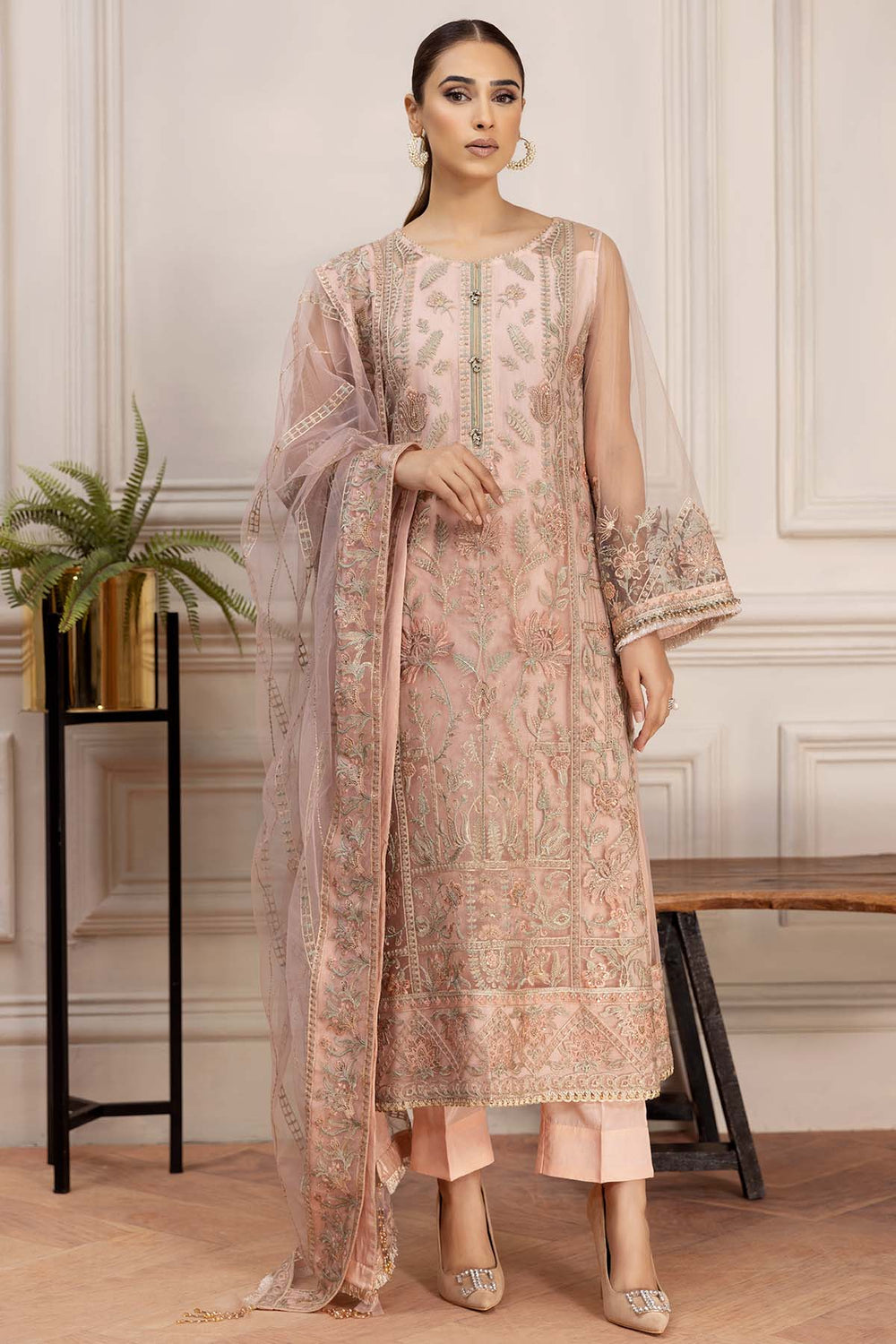 Farasha UNSTITCHED FORMALS ’26 | Rosita