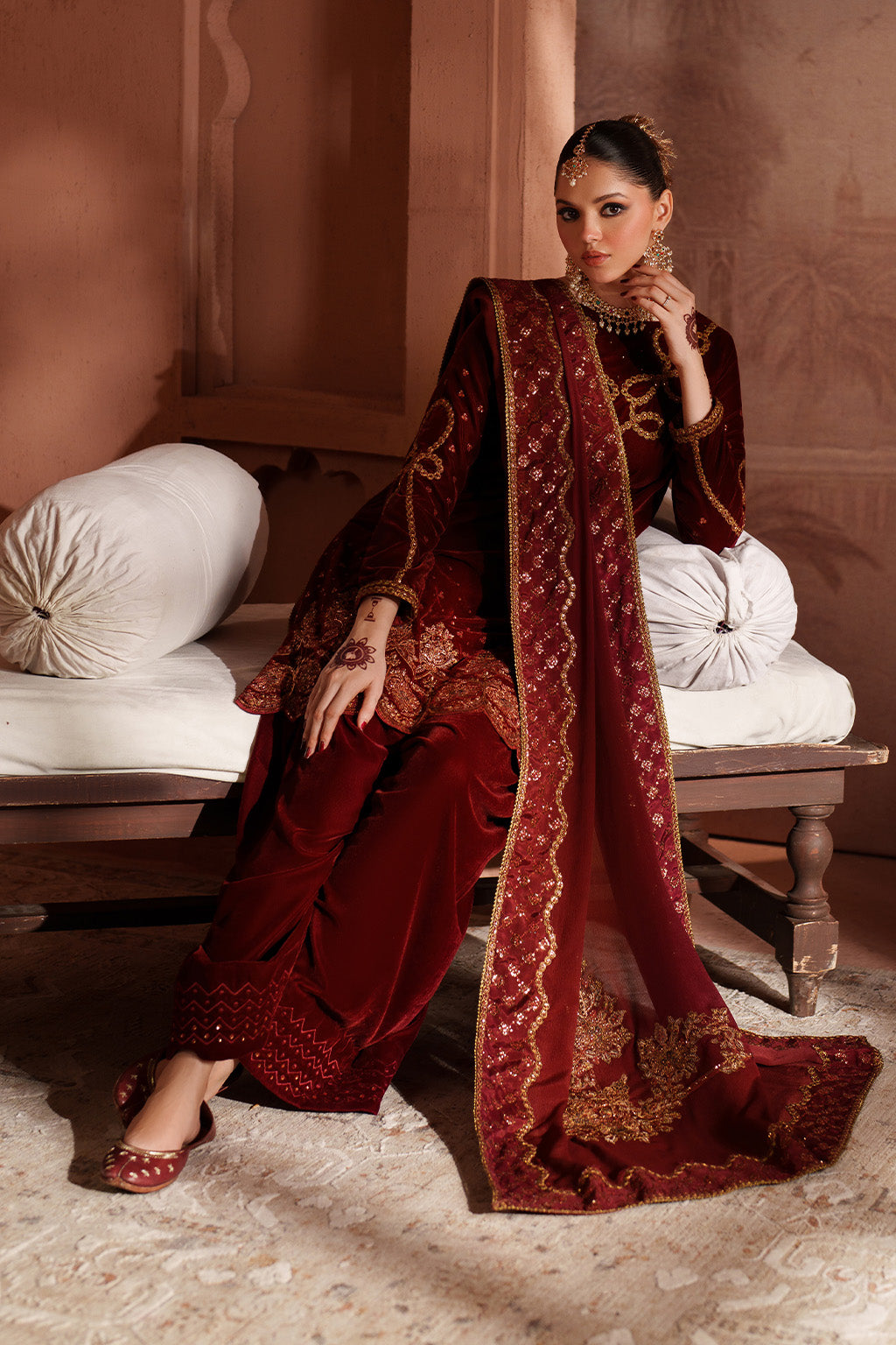 Iznik velvet collection at Highway Fashion