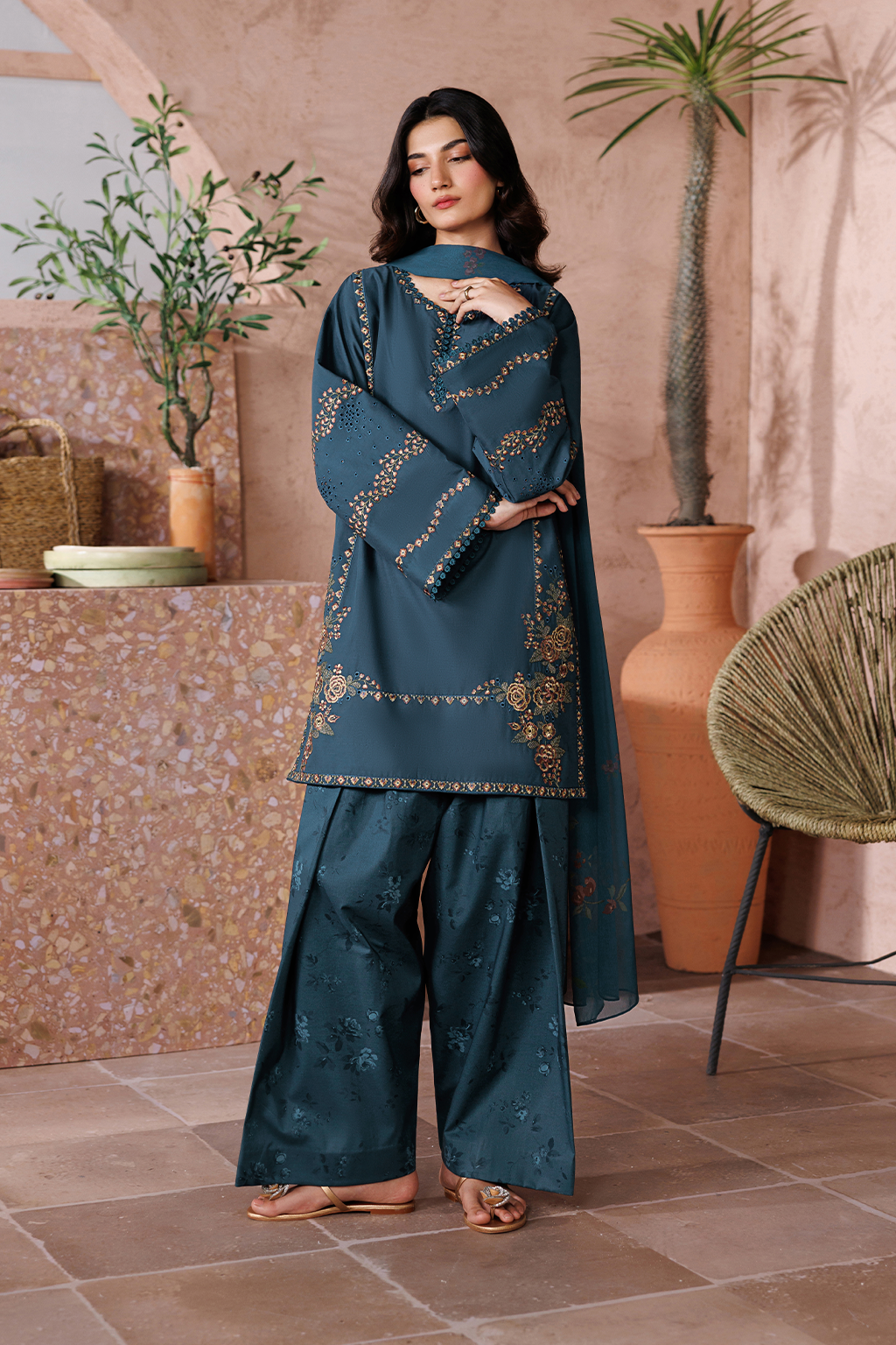 Iznik Sunscape Lawn '26 | UE-701 Embroidered Lawn