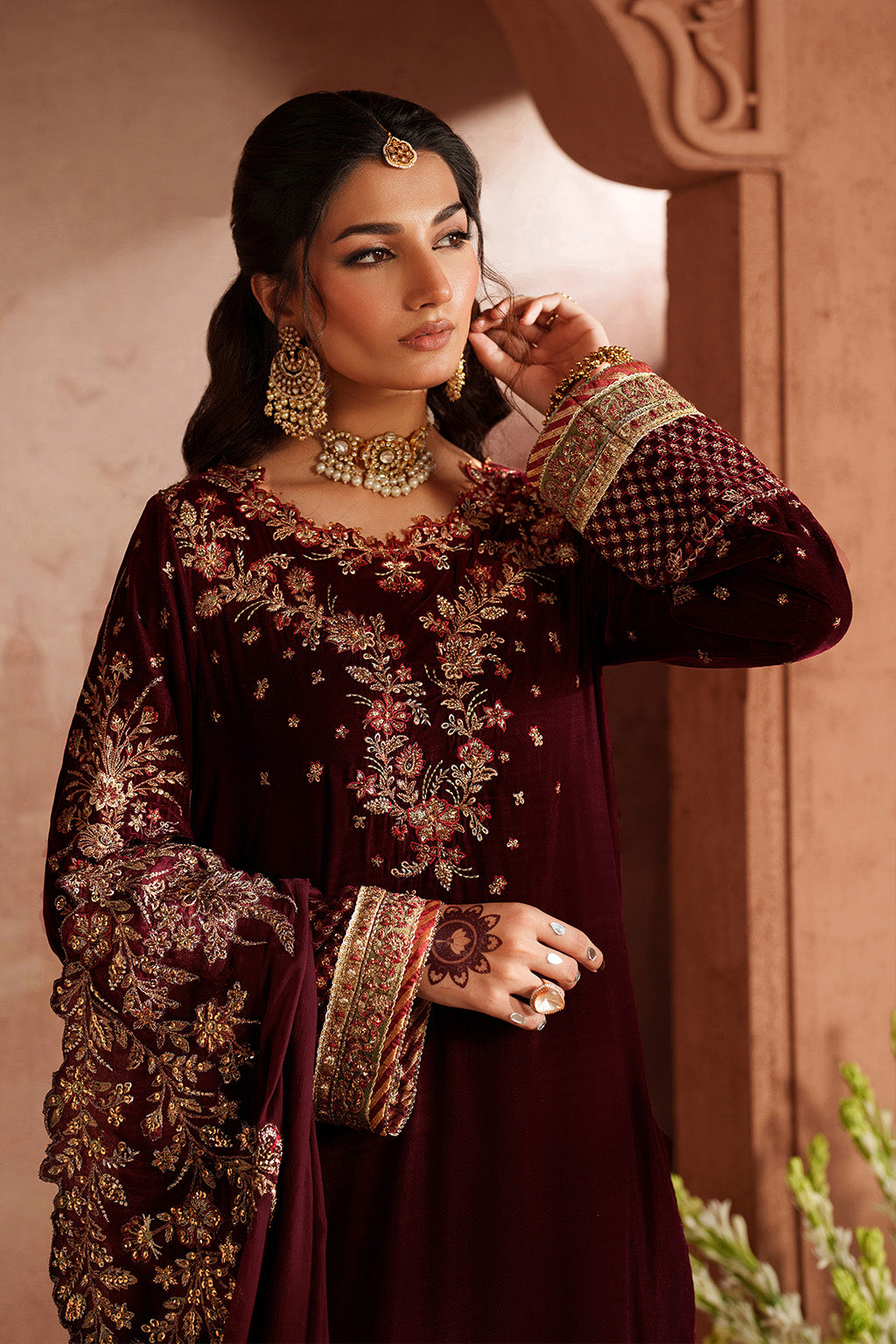 Iznik IV-55 red embroidered velvet dress Pakistan