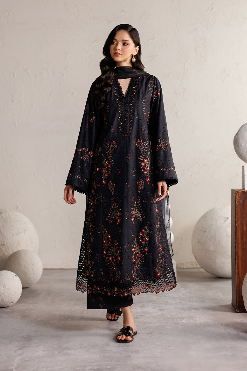Iznik Festive Lawn '26 | IBE-11 Embroidered Lawn