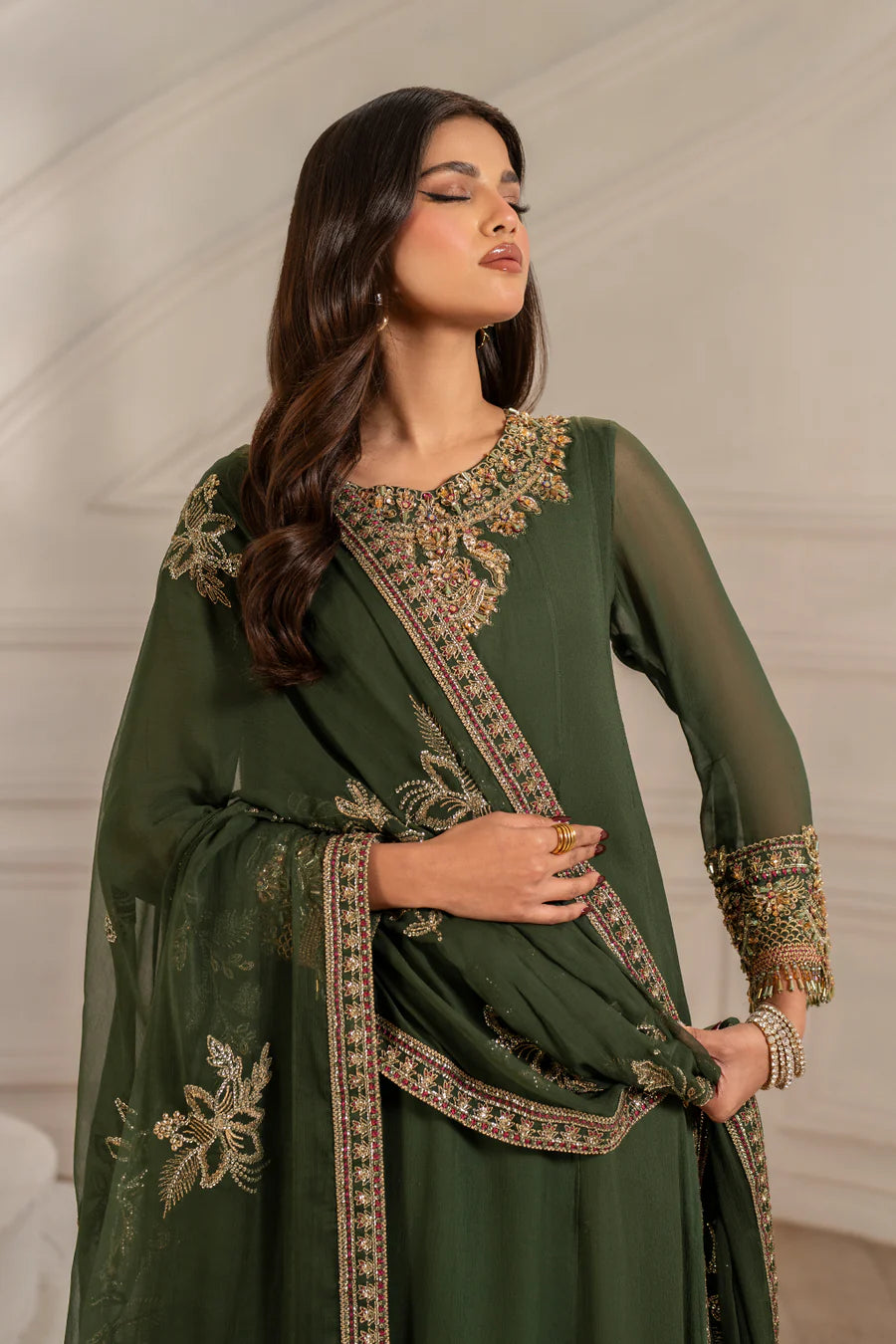 Iznik | Luxury Formal | UE-416 Embroidered Chiffon