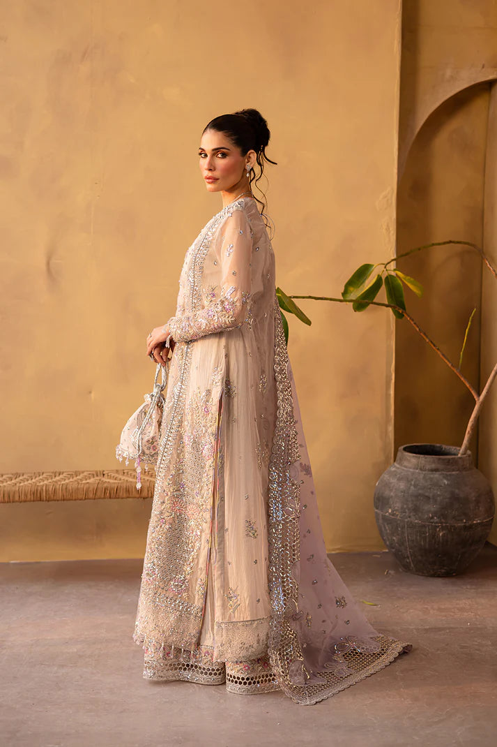 Emaan Adeel | LUNARA | Regalia Formals