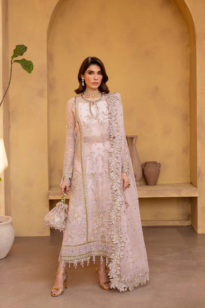 Emaan Adeel | VELOURA | Regalia Formals