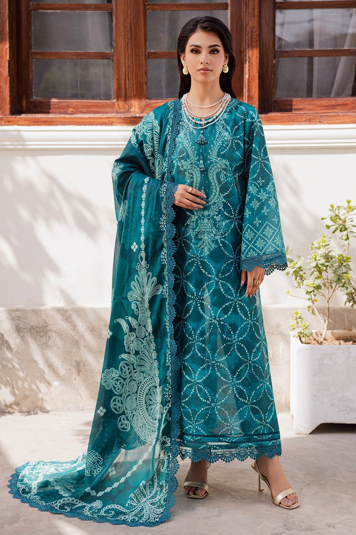 Nureh RANIA | NR-04