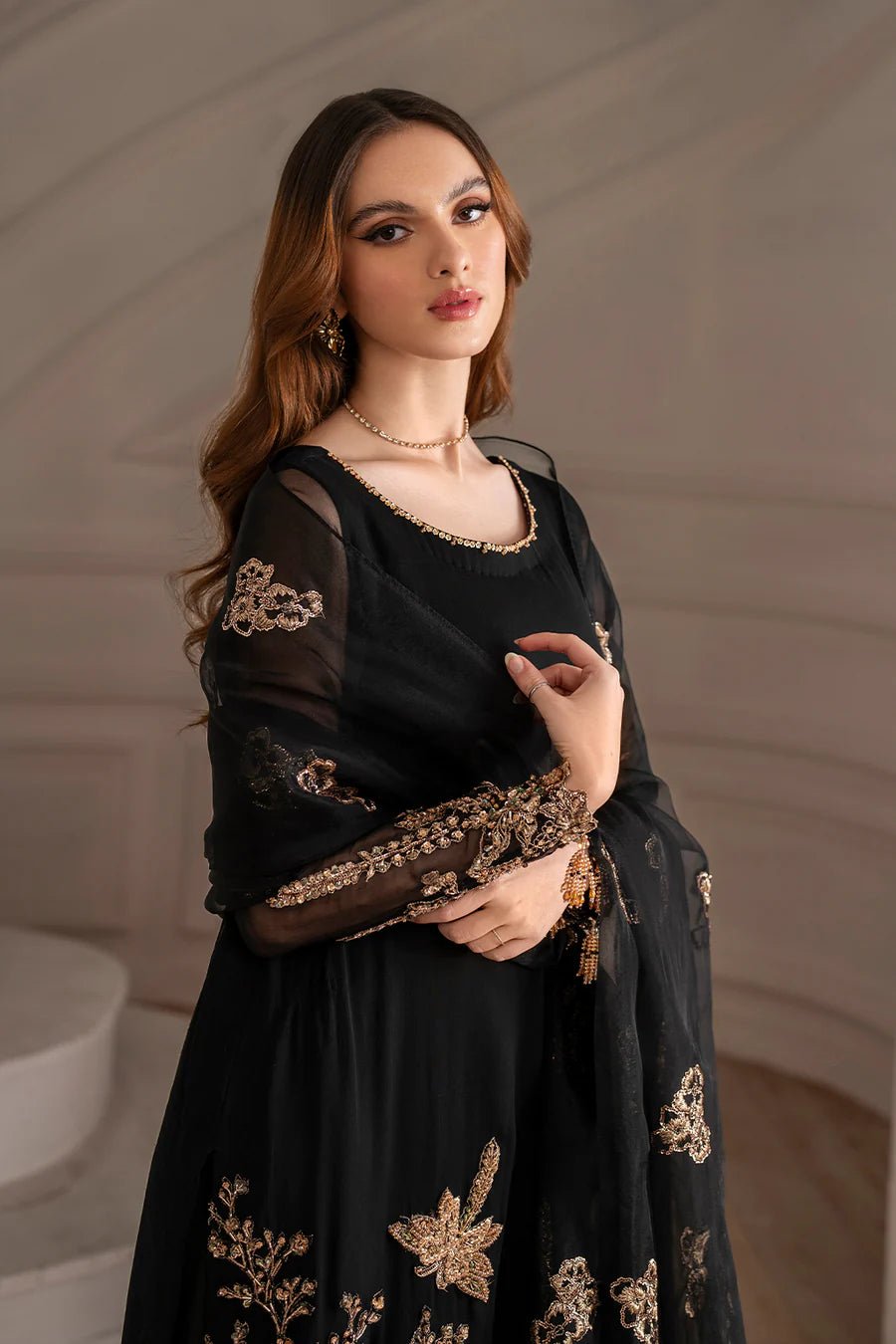 Iznik | Luxury Formal | UE-417 Embroidered Chiffon