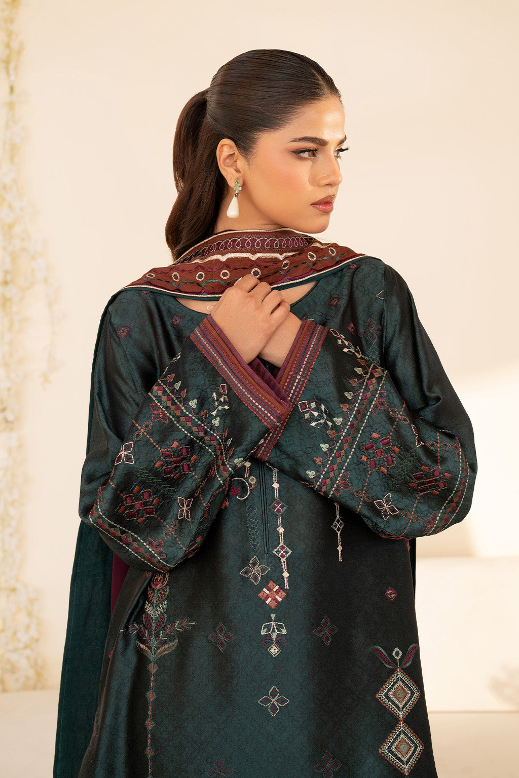 Iznik | Printed Formal | UE-435 Embroidered Pure Jacquard Silk
