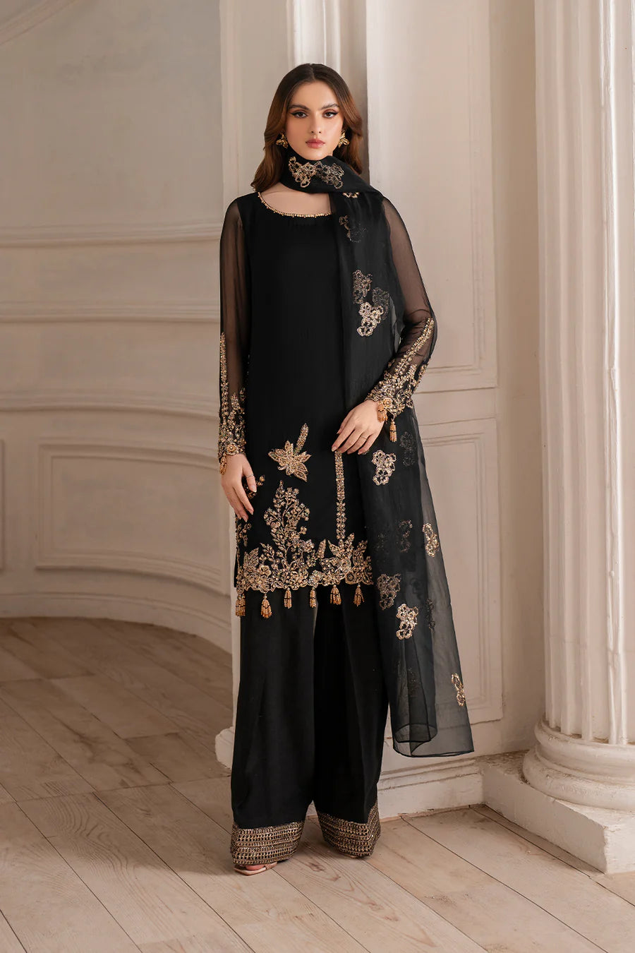 Iznik | Luxury Formal | UE-417 Embroidered Chiffon