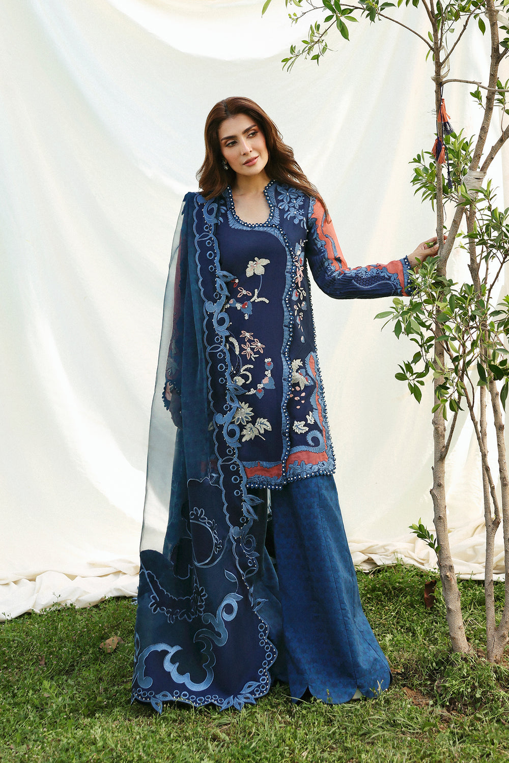 Afrozeh A Lawn '26 | AVAIA