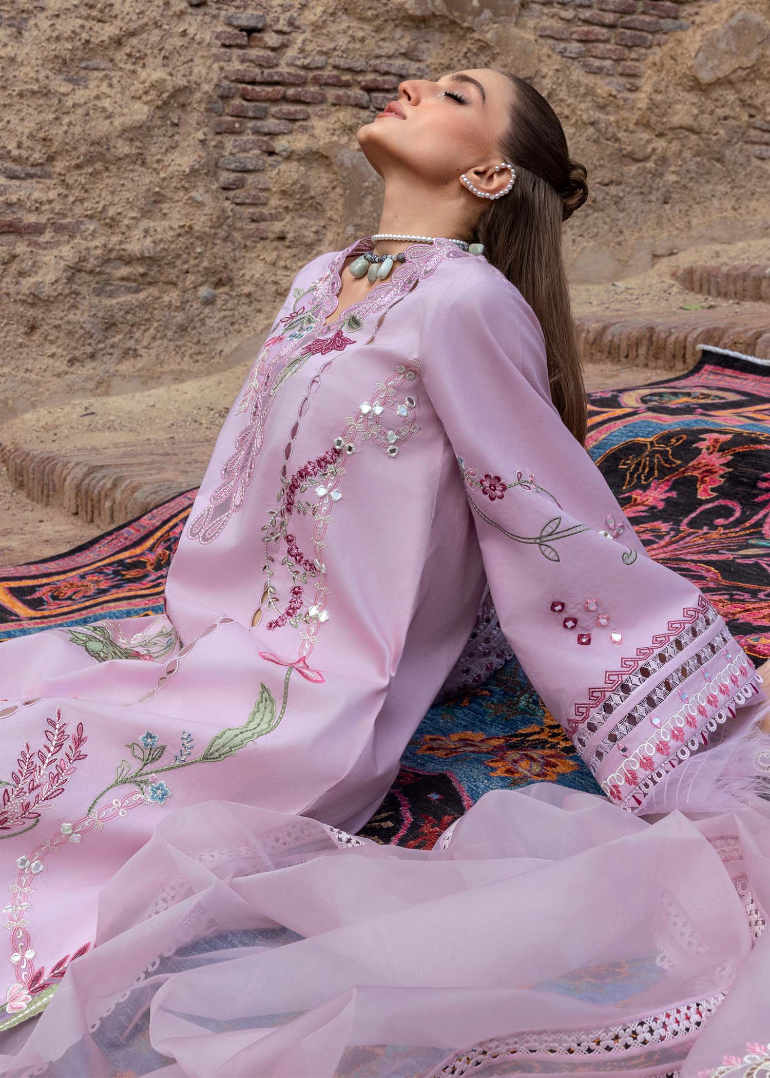 Crimson | MIRROR GARDEN - D3B | TASAWAR Lawn '25