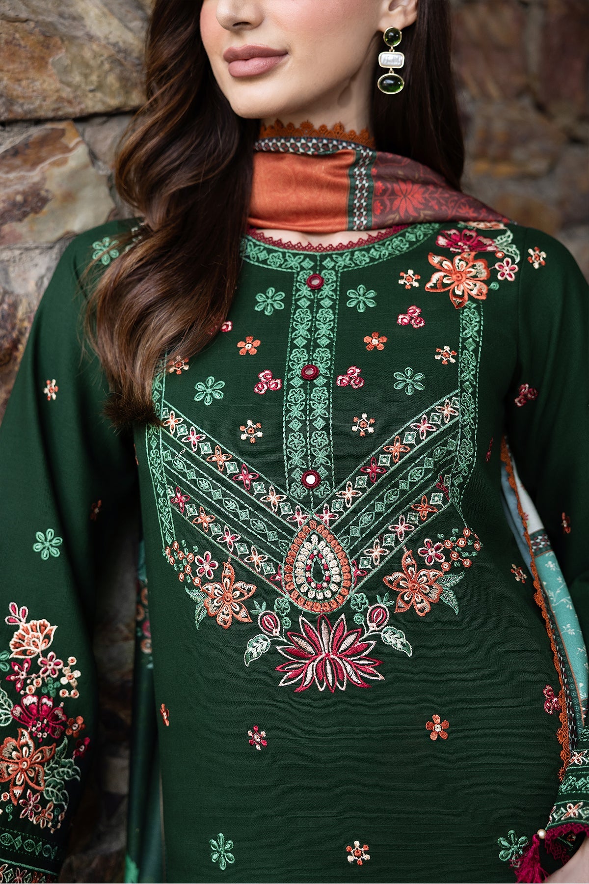 Farasha | Daisywink | EMINENCE KHADDAR F/W 25