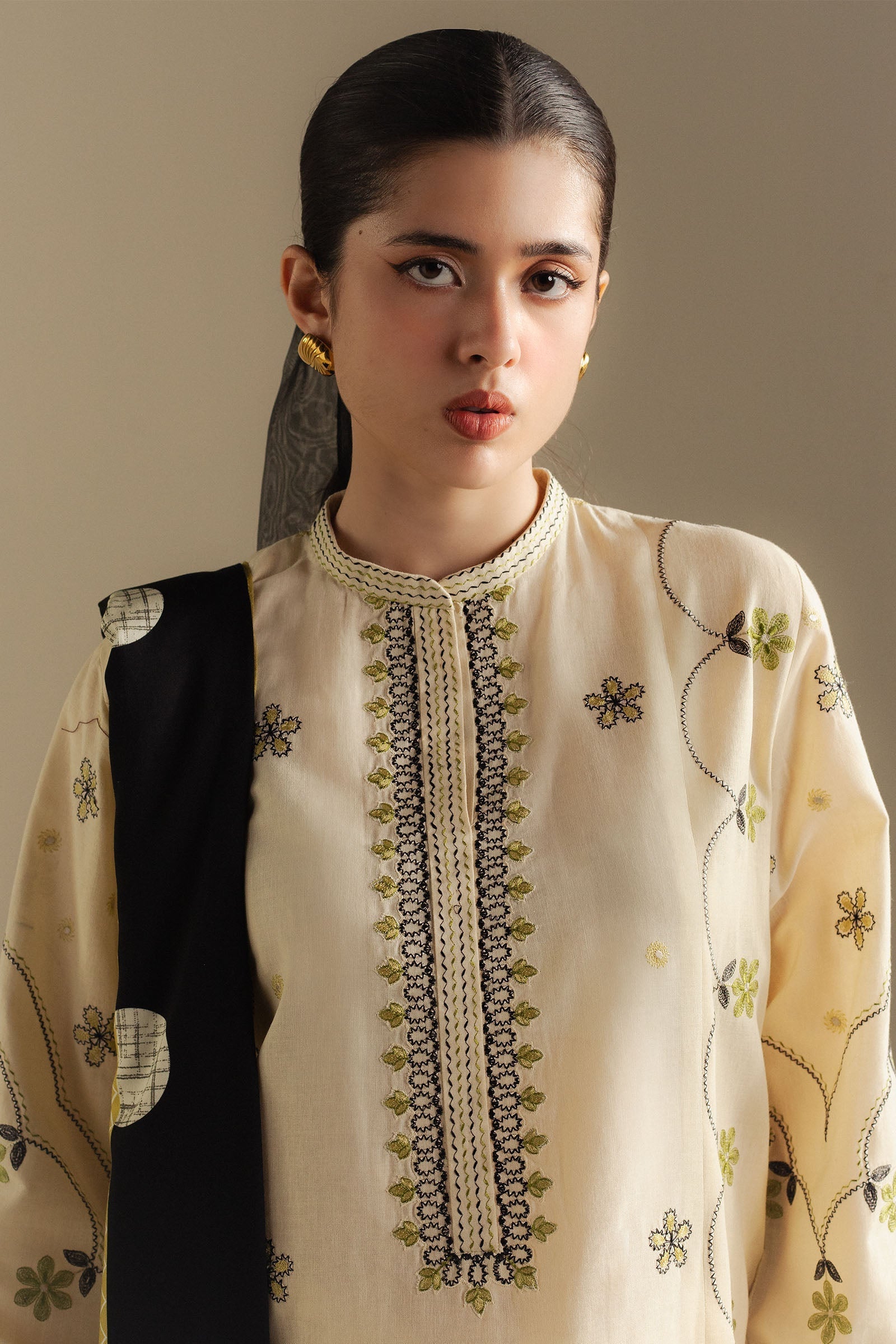 Zara Shahjahan | Fawn-8B | COCO WINTER / Unstitched /2025