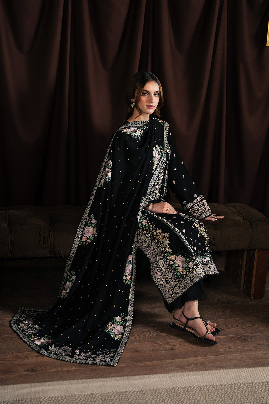 Neeshay | Velayne | Winter Reverie Karandi unstitch Collection