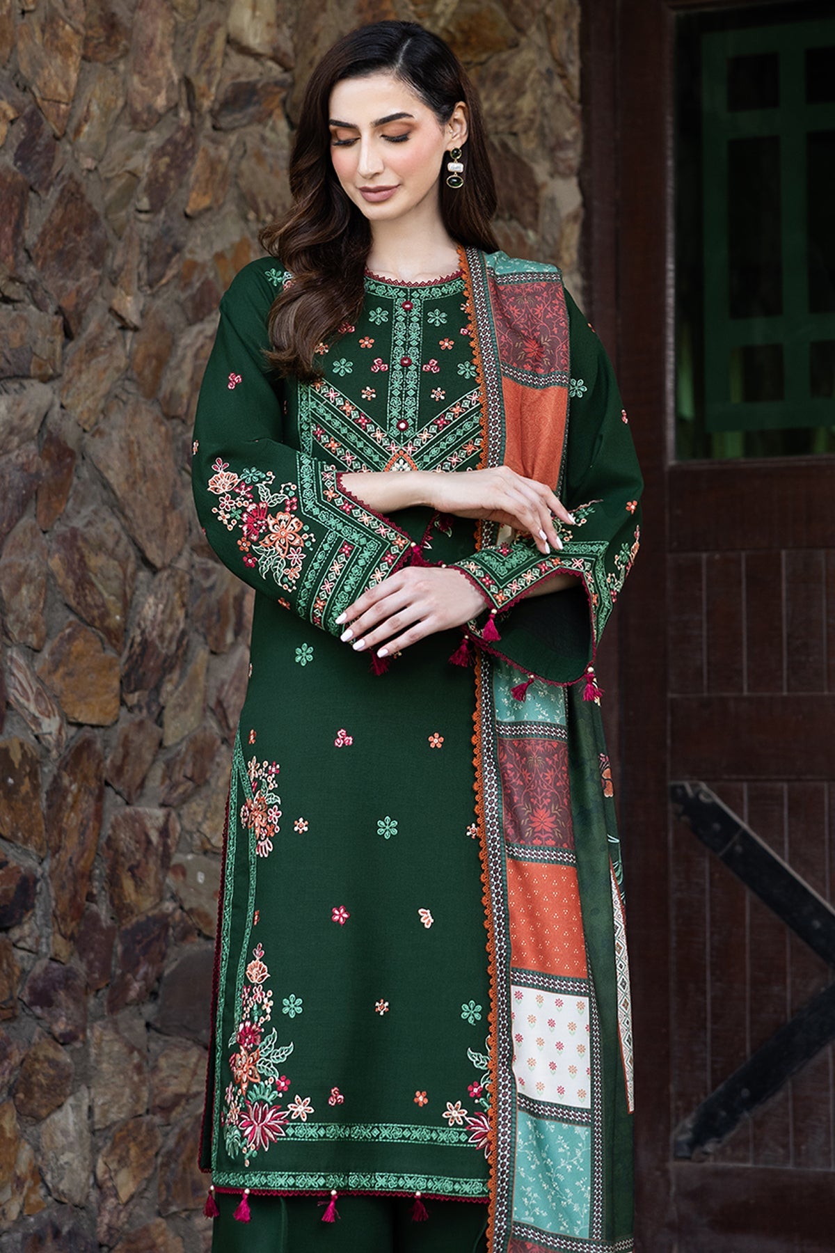 Farasha | Daisywink | EMINENCE KHADDAR F/W 25