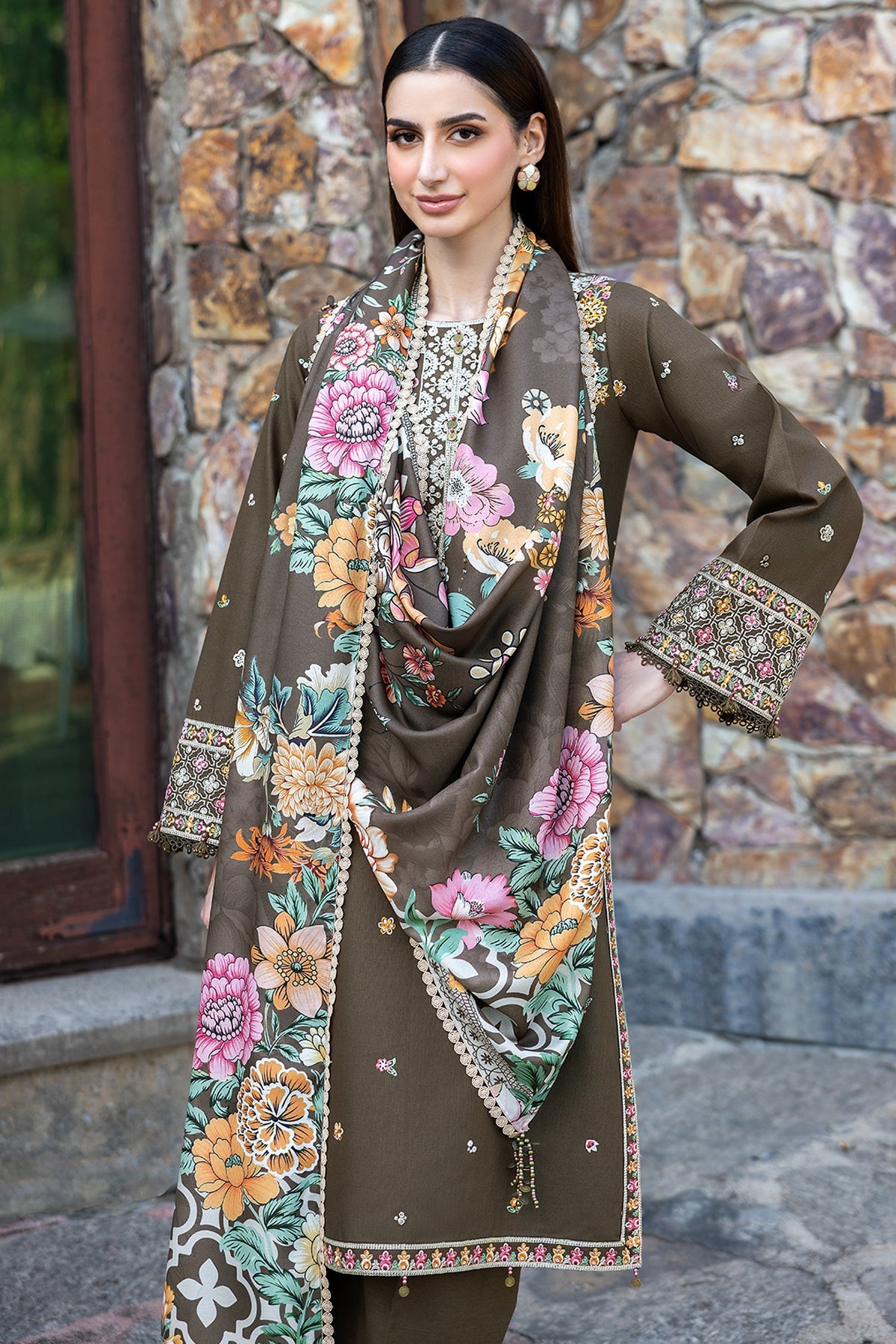 Farasha | Sandlit | EMINENCE KHADDAR F/W 25