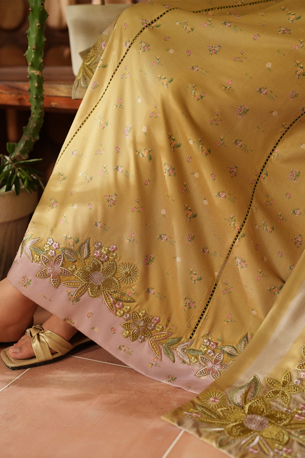 IPF-04 Embroidered Printed Linen