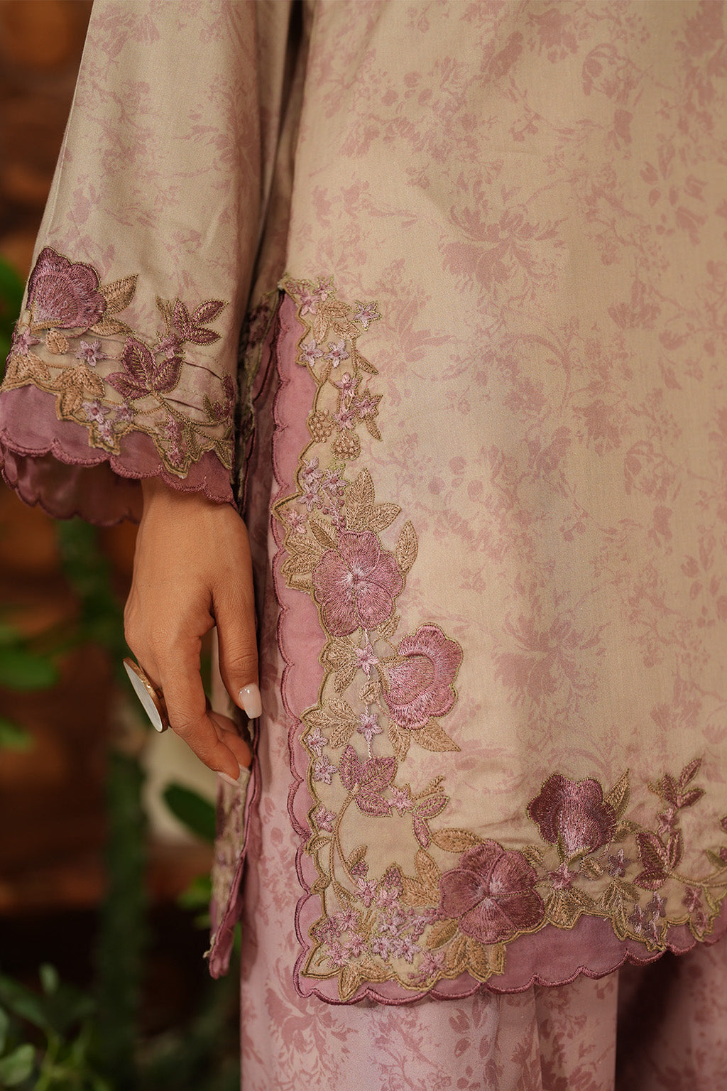IPF-09 Embroidered Printed Linen