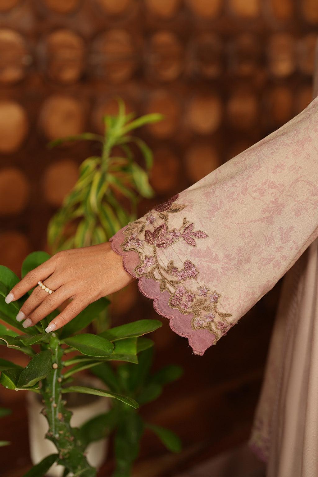 IPF-09 Embroidered Printed Linen