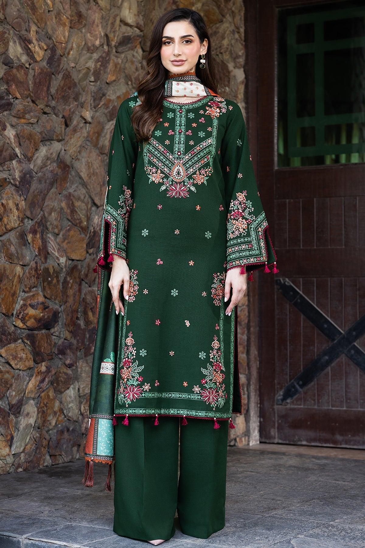 Farasha | Daisywink | EMINENCE KHADDAR F/W 25