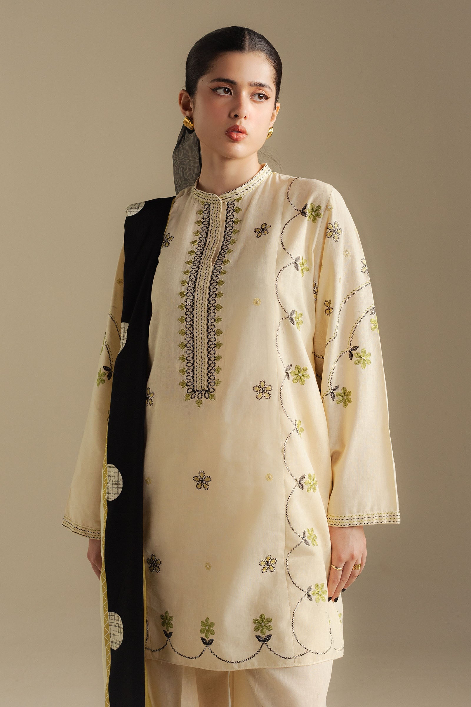 Zara Shahjahan | Fawn-8B | COCO WINTER / Unstitched /2025
