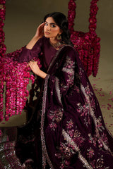 Iznik | IV-68 Embroidered Velvet | Velvet Edit11