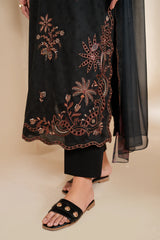 Iznik | UE-462 | Exclusive Lawn