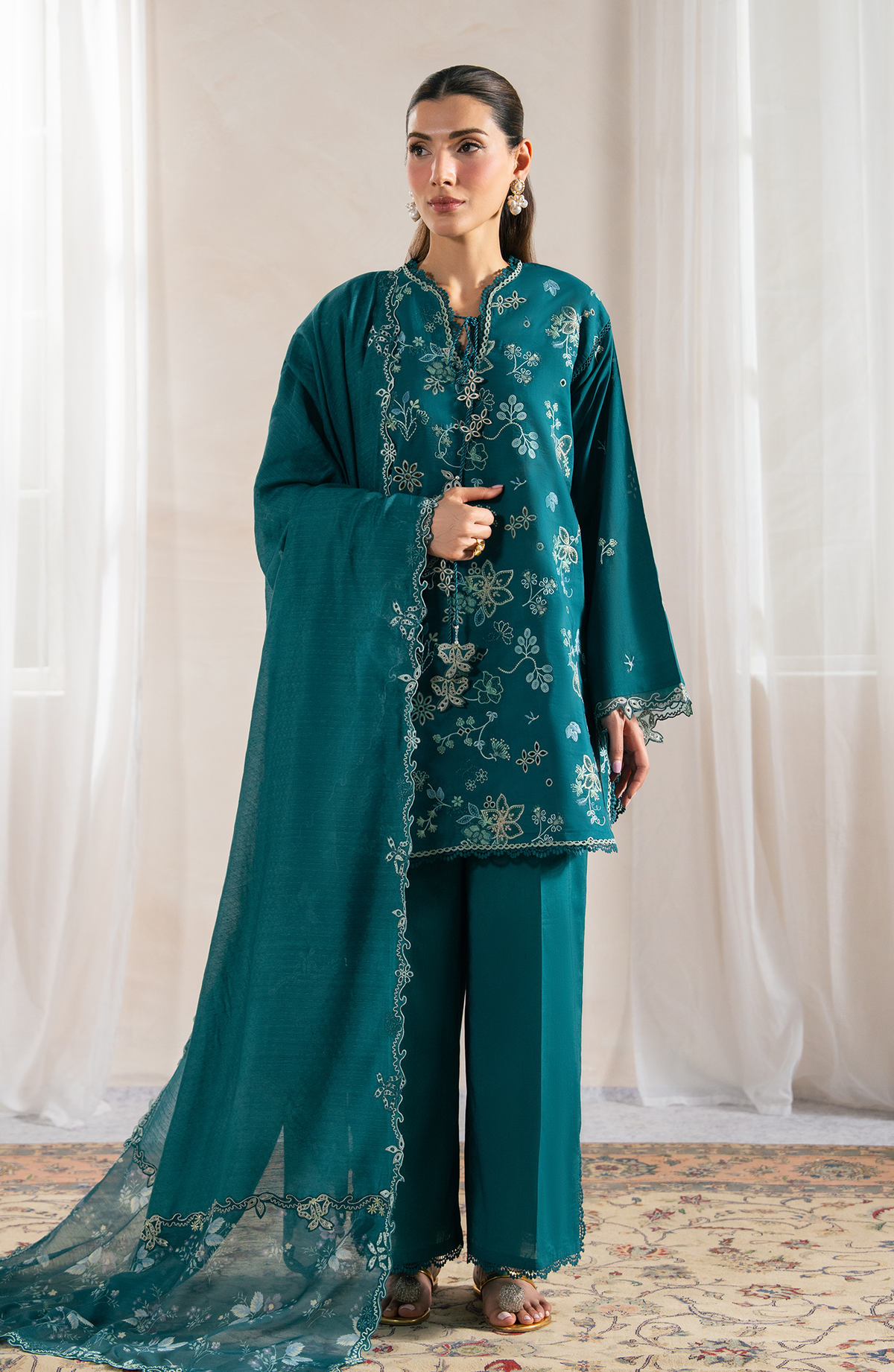 SERAN Luxury Unstitched LAWN | Teyra