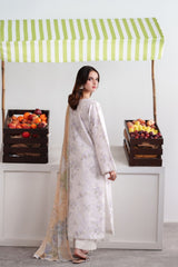 Neeshay Summer Diary | IVORY BLOOM