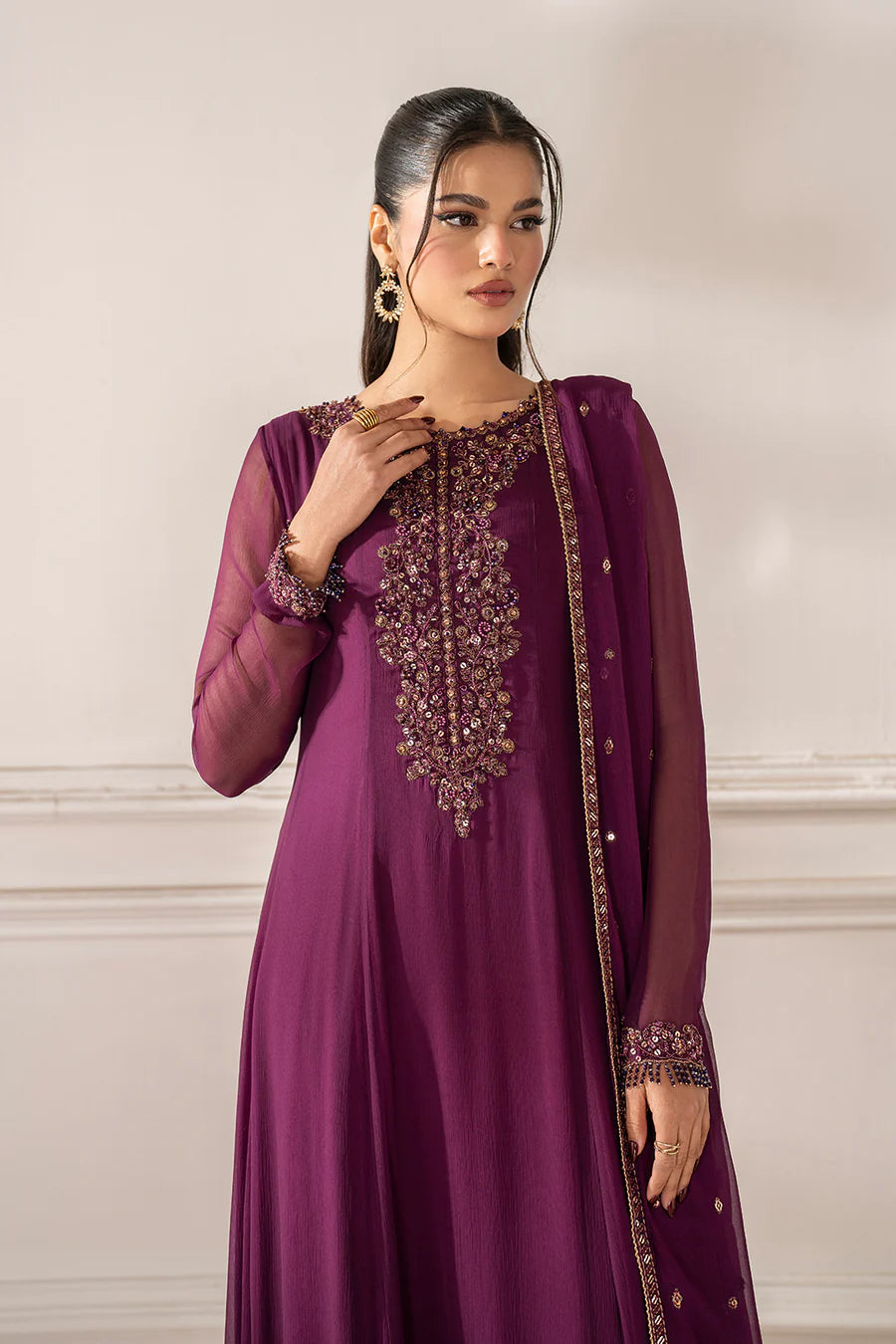 Iznik | Luxury Formal | UE-480 Embroidered Chiffon